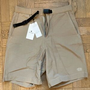 Men’s NWT J. Crew x Snow Peak Light Cloth Mountain Shorts with Belt. Tan, size S